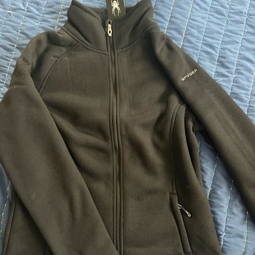 Women’s Spyder jacket with fleece lining.